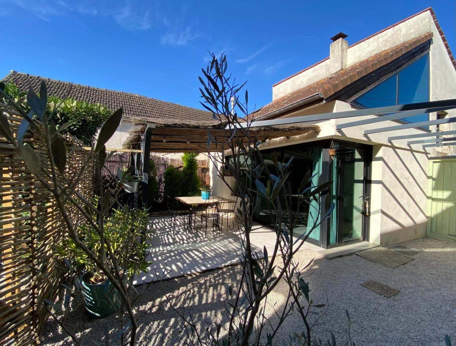 Gite Et Studios Les Barongeres Farges-les-Chalon Exterior photo